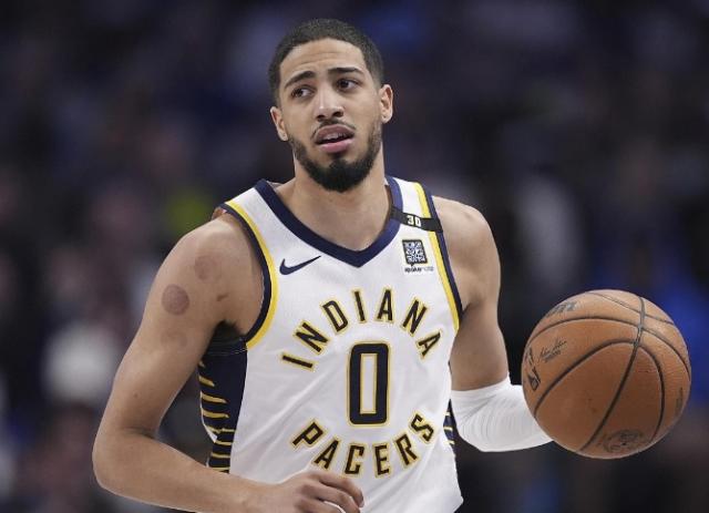 开云官网-哈里伯顿魔力不再 历史级进攻作古步行者自由落体