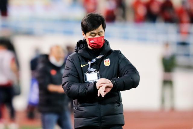 开云-国足魔鬼训练防止崩盘 入籍球员们将飞赴迪拜会合